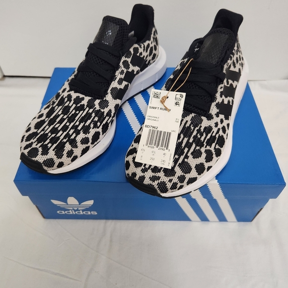 adidas Shoes - WOMEN'S Adidas Originals Swift Run Leopard Print BD7962 Sneakers